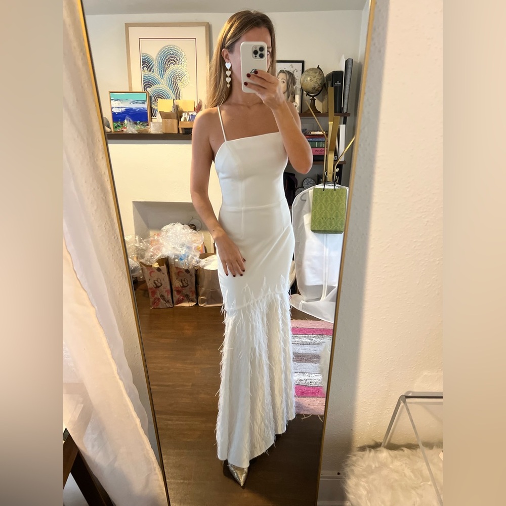 Elliatt Collins Ivory White Sleeveless Square Neck Mermaid Gown Size S